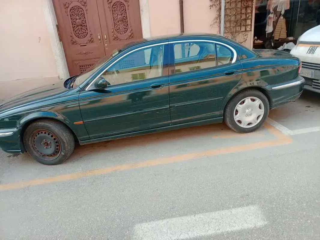 Usata Jaguar X-type 156 CV (114 kW) 2002 Berlina