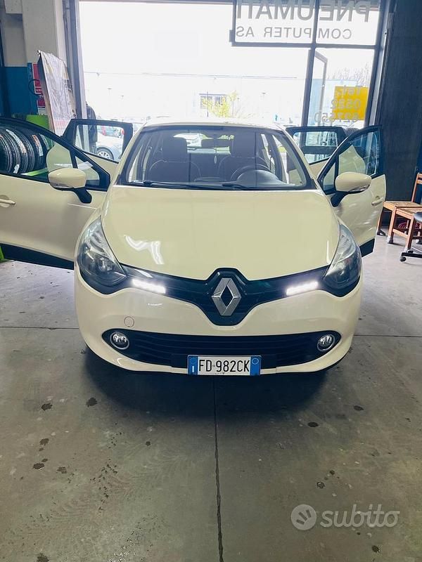 Usata Renault Clio IV 89 CV (65 kW) 2016 Bianco Furgone