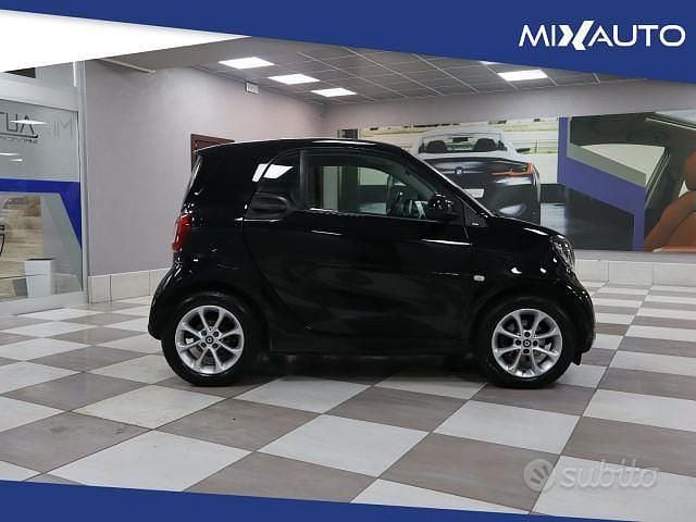 Usata Smart ForTwo Coupé Prime 71 CV (52 kW) 2015 Nero Coupé