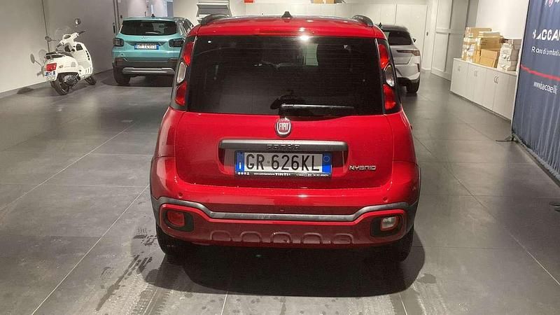 Begagnad Fiat Panda Red 69 HK (50 kW) 2023 Röd Halvkombi