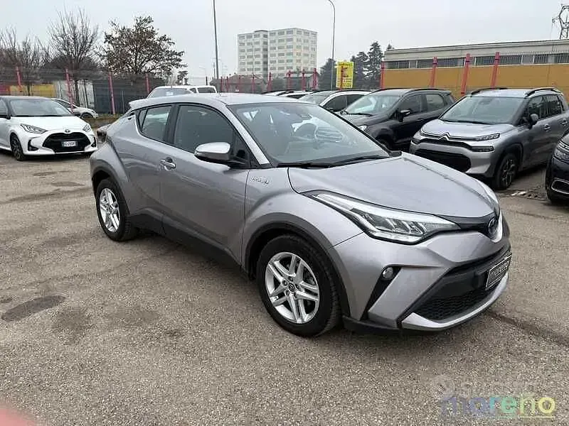 Usata Toyota C-HR Active 122 CV (89 kW) 2021 Grigio SUV