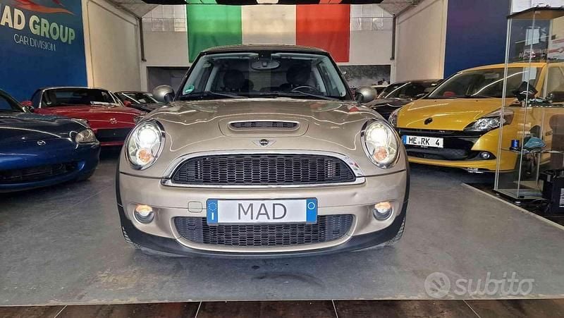 Usata Mini Cooper S 175 CV (128 kW) 2008 Marrone Utilitaria