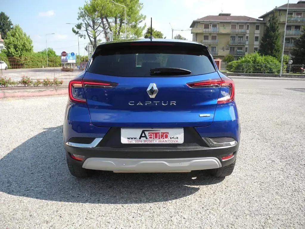 Usata Renault Captur Intens 92 CV (67 kW) 2022 Bluazzurro SUV