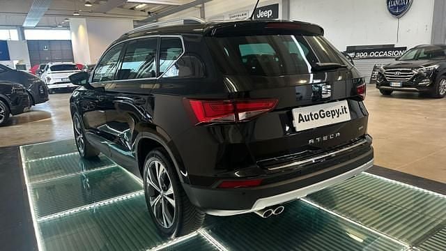 Usado Seat Ateca 4Drive 150 CV (110 kW) 2017 Negro SUV
