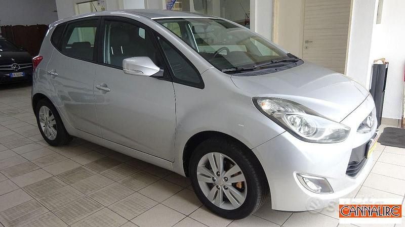 Usata Hyundai ix20 Style 90 CV (66 kW) 2011 Grigio Utilitaria