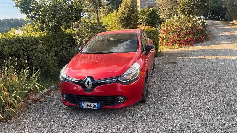 Usata Renault Clio IV 75 CV (55 kW) 2015 Rosso Berlina