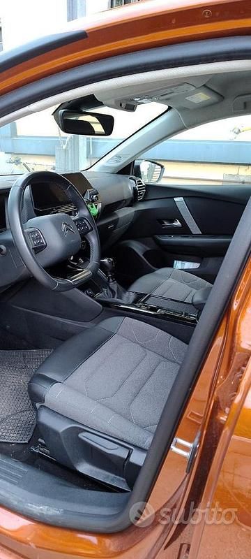 Usata Citroën C4 Feel 131 CV (96 kW) 2021 Arancione Berlina