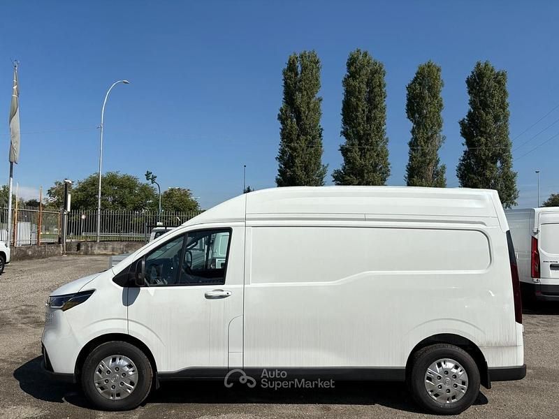 Nuova Maxus eDeliver 7 69 kW (95 CV) 2025 Bianco Furgone