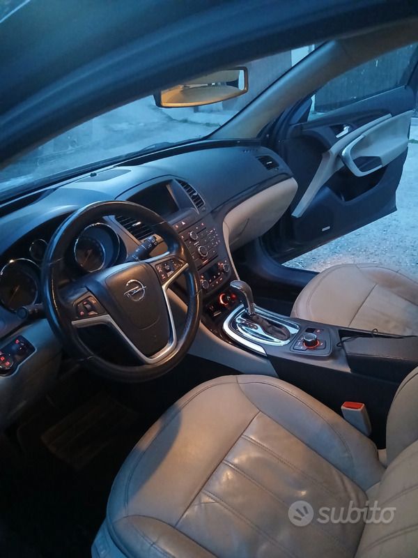 Usata Opel Insignia 2009 Blu Berlina