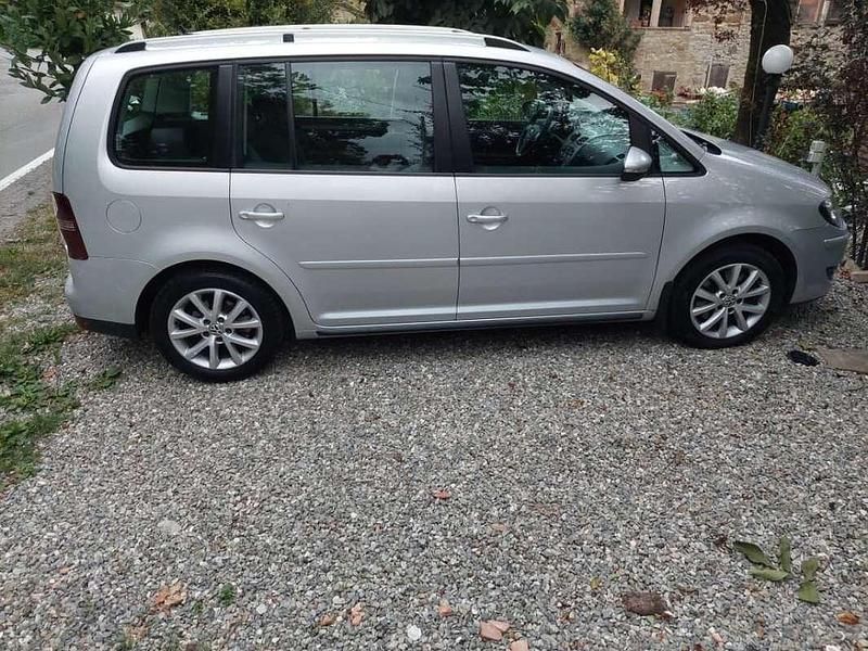 Usata VW Touran Trendline 150 CV (110 kW) 2010 Monovolume
