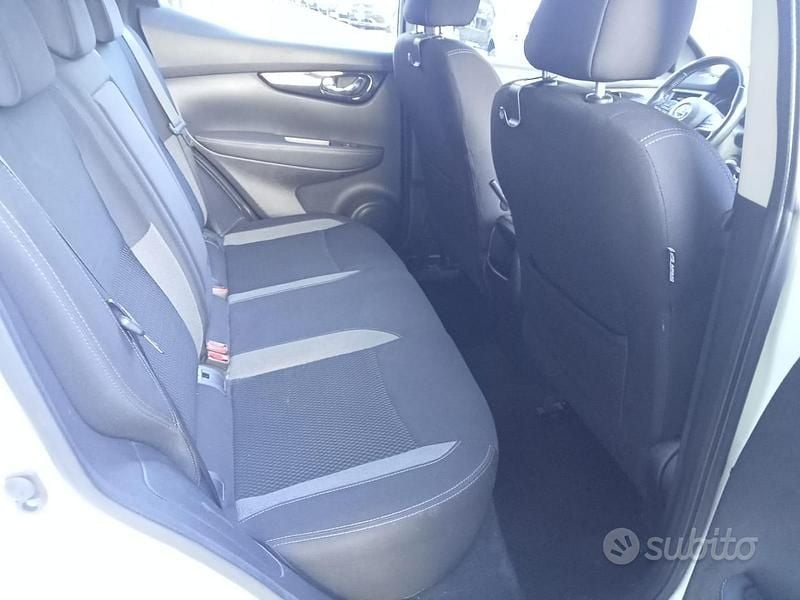 Usata Nissan Qashqai 160 CV (117 kW) 2019 Bianco SUV