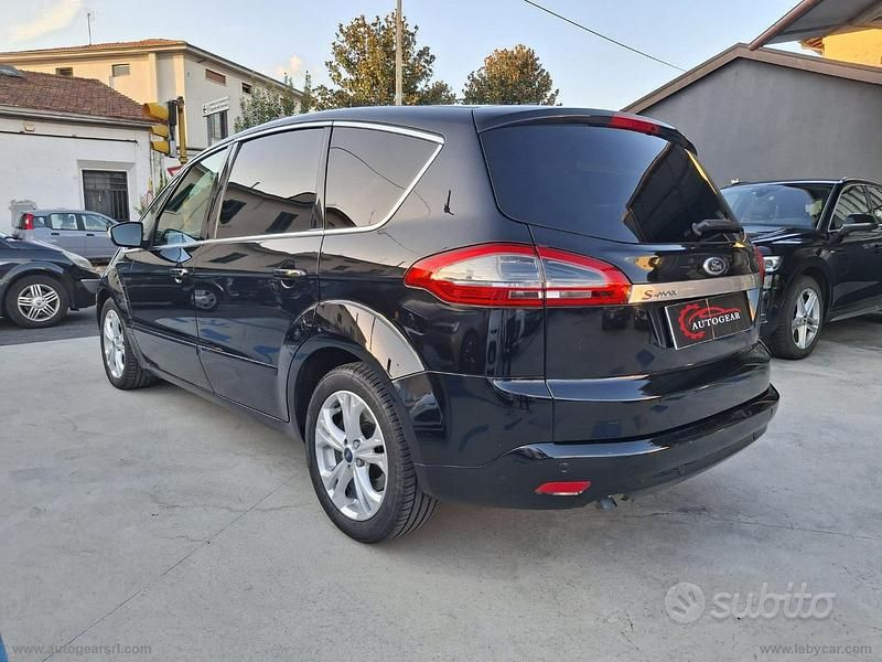 Usata Ford S-MAX Titanium 163 CV (119 kW) 2014 Nero Monovolume