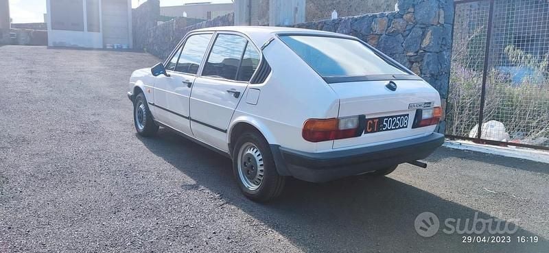 Usata Alfa Romeo Alfasud 68 CV (50 kW) 1980 Bianco Berlina