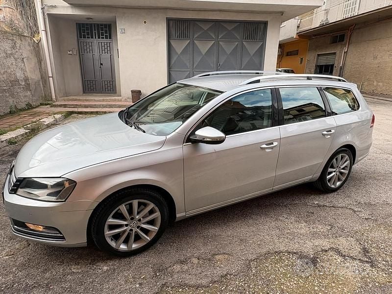 Usata VW Passat 130 CV (95 kW) 2012 Station wagon