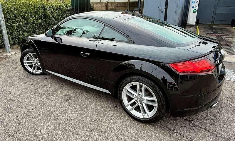 Usata Audi TT Design 179 CV (131 kW) 2017 Nero Coupé