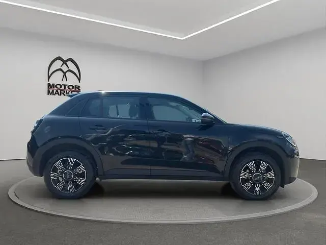 Usata Fiat 600 Pop 136 CV (100 kW) 2025 Nero / black SUV