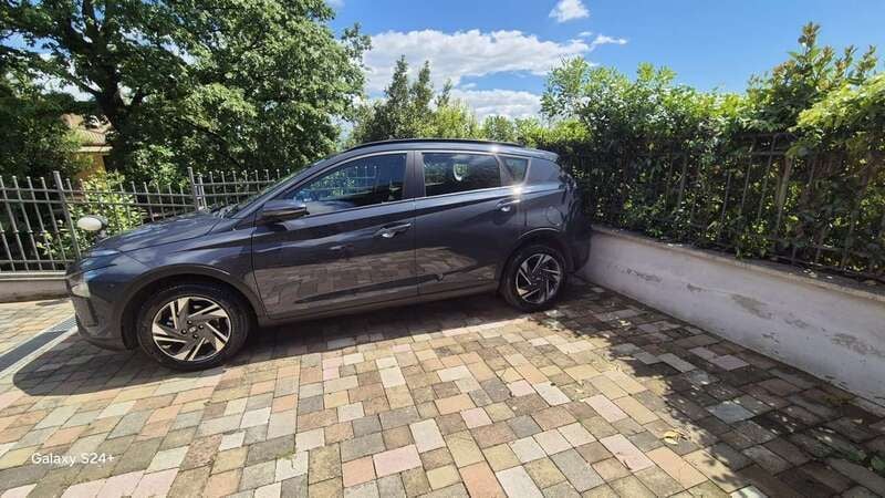Usata Hyundai Bayon 84 CV (61 kW) 2024 Grigio SUV