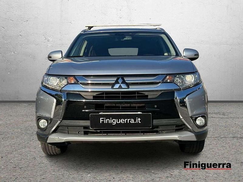 Usata Mitsubishi Outlander Instyle 150 CV (110 kW) 2016 Other SUV