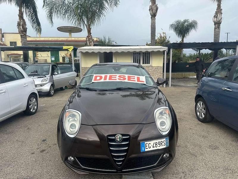 Marrone Usata 2011 Alfa Romeo MiTo Distinctive Due volumi | 4500 € (Buon prezzo) - Immagine 1/4