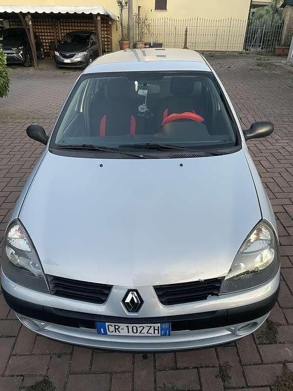 Usata Renault Clio II 58 CV (42 kW) 2004 Berlina