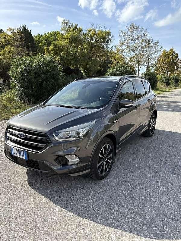 Usata Ford Kuga ST-Line 120 CV (88 kW) 2019 SUV