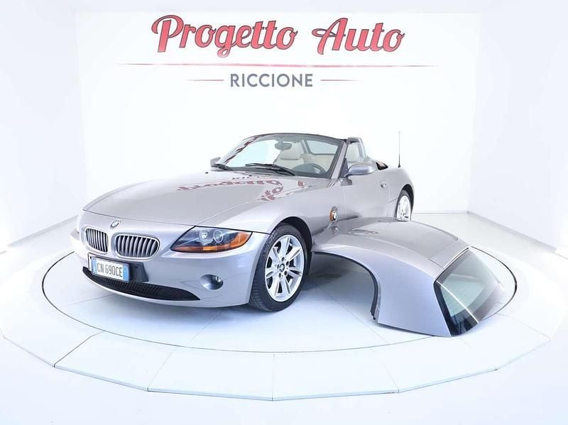 Usata BMW Z4 170 CV (125 kW) 2005 Grigio Cabrio