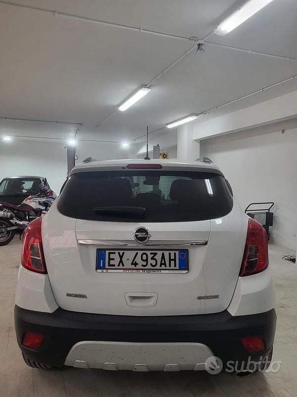 Usata Opel Mokka 140 CV (102 kW) 2014 Bianco SUV