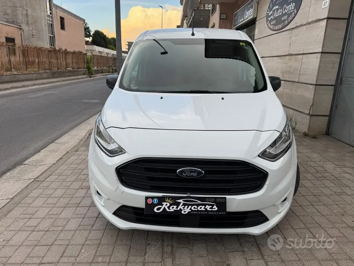 Usata Ford Transit Connect Trend 101 CV (74 kW) 2019 Bianco Monovolume