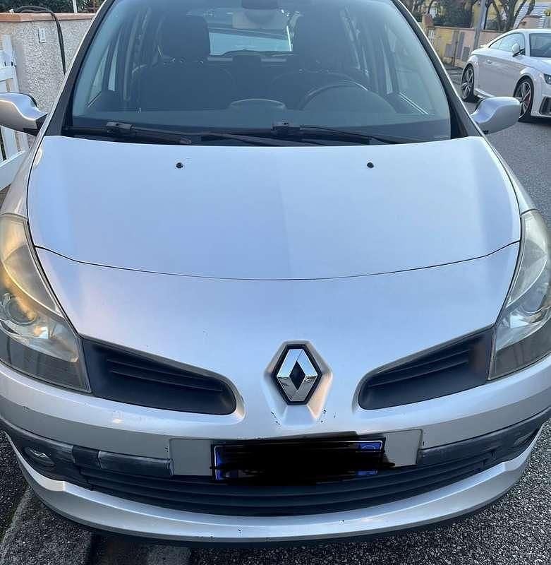 Usata Renault Clio II Dynamique 86 CV (63 kW) 2005 Berlina