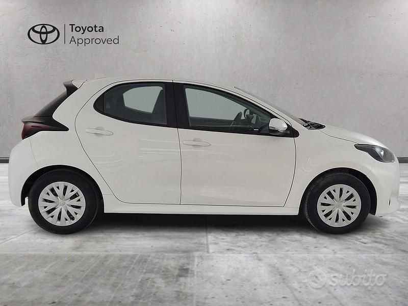 Usata Toyota Yaris Hybrid Active 2025 Bianco Berlina
