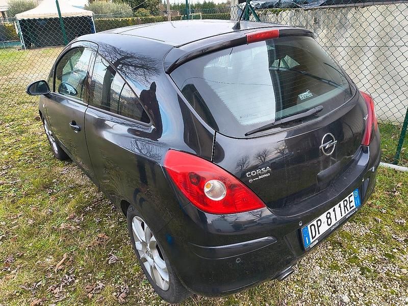 Occasion Opel Corsa 69 ch (50 kW) 2007 Noir Citadine