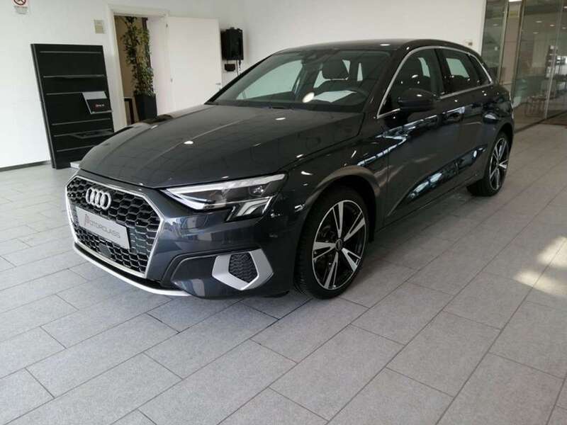 Usato 2022 Audi A3 Sportback e-tron 1.4 El_Benzin 204 CV (35.900 €)