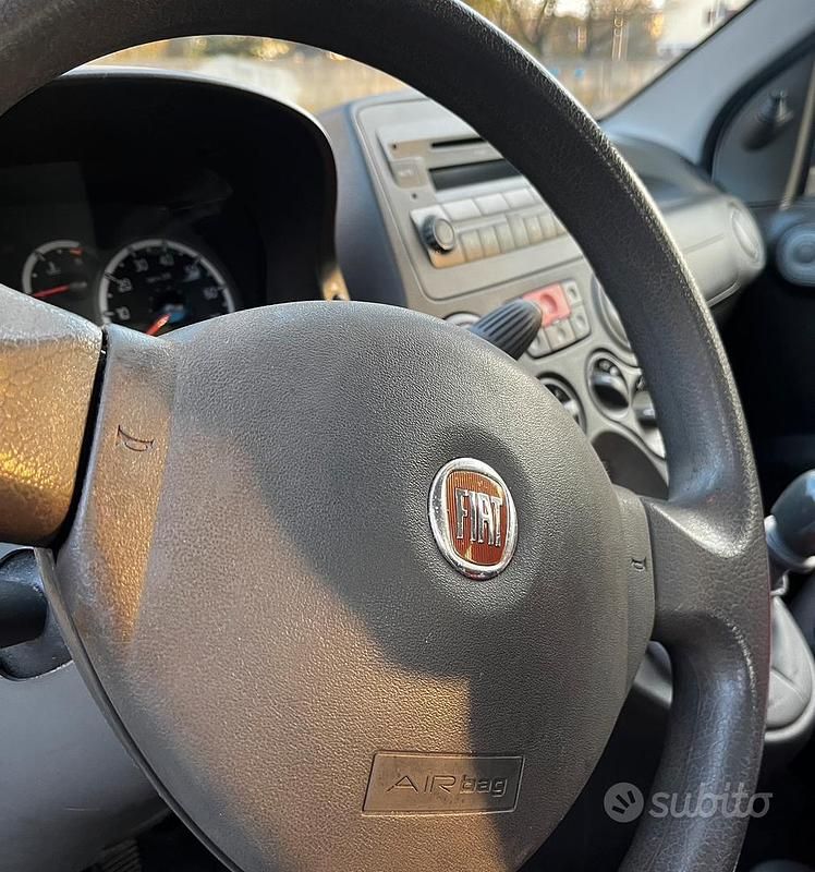 Usata Fiat Panda 69 CV (50 kW) 2011 Grigio Utilitaria