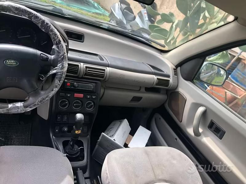 Usata Land Rover Freelander 111 CV (81 kW) 2002 SUV