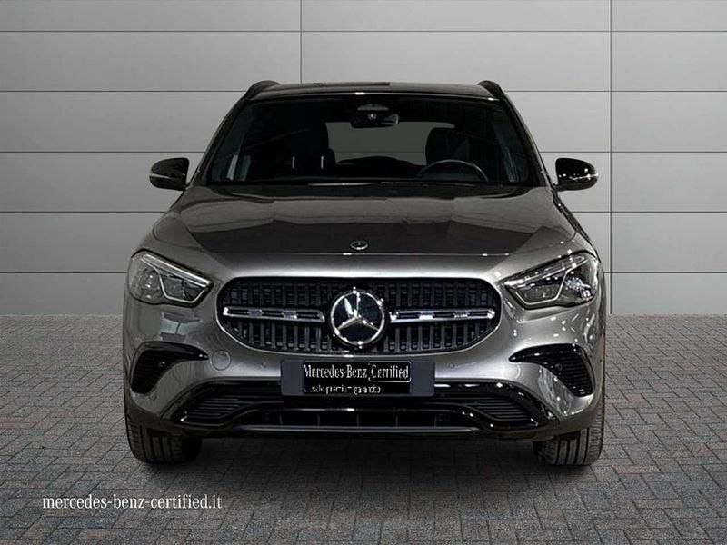 Usata Mercedes GLA200 Advanced 150 CV (110 kW) 2025 Grigio montagna SUV