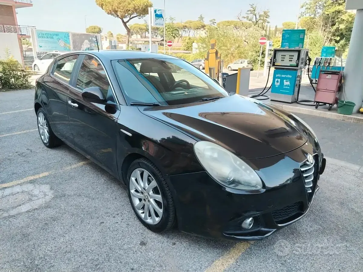 Usata Alfa Romeo Giulietta Progression 105 CV (77 kW) 2015 Nero Utilitaria