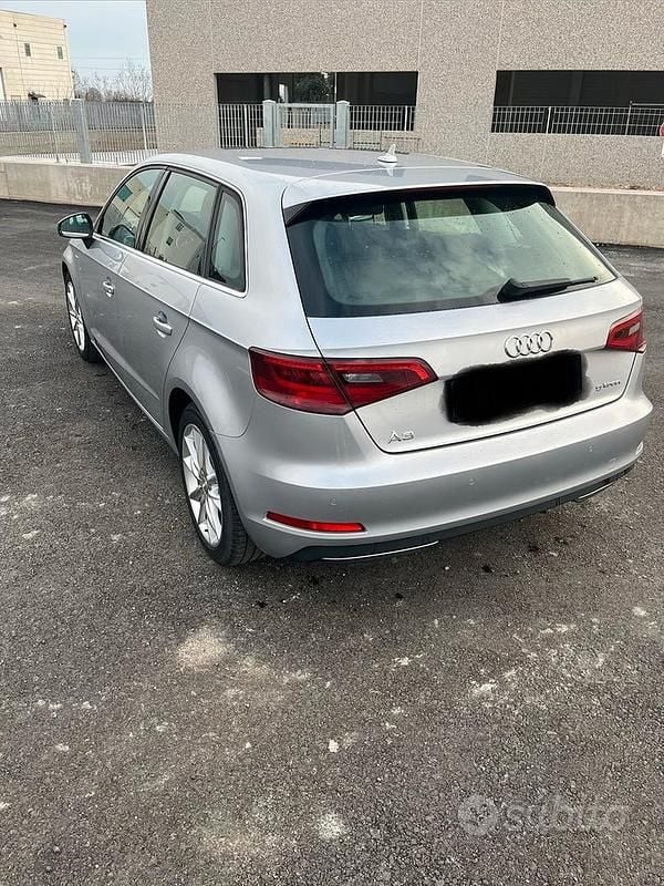 Usata Audi A3 Ambiente 110 CV (80 kW) 2015 Grigio Berlina