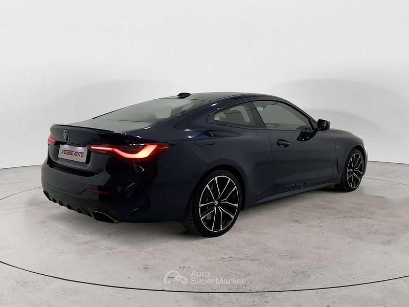 Usata BMW 440 M Sport 374 CV (275 kW) 2023 Blu metallizzato Coupé
