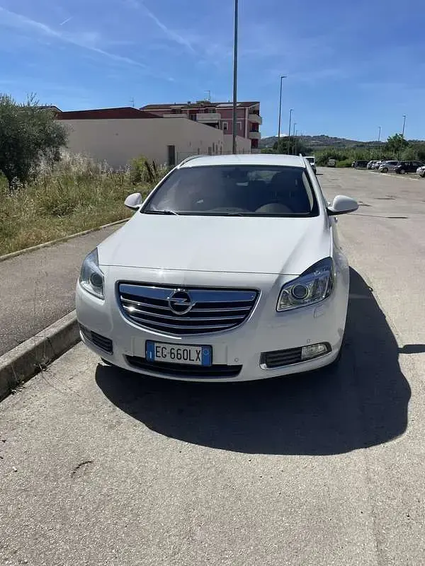 Usata Opel Insignia Cosmo 160 CV (117 kW) 2011 Station wagon