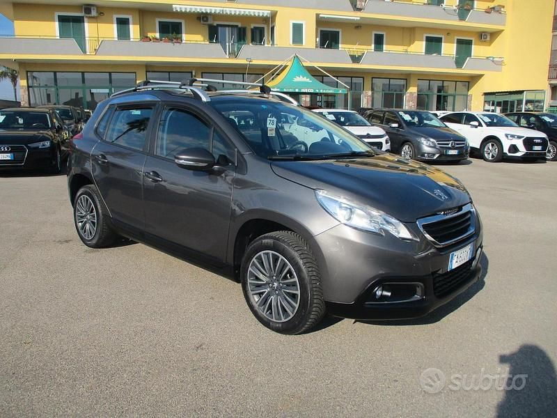 Usata Peugeot 2008 120 CV (88 kW) 2015 Grigio SUV