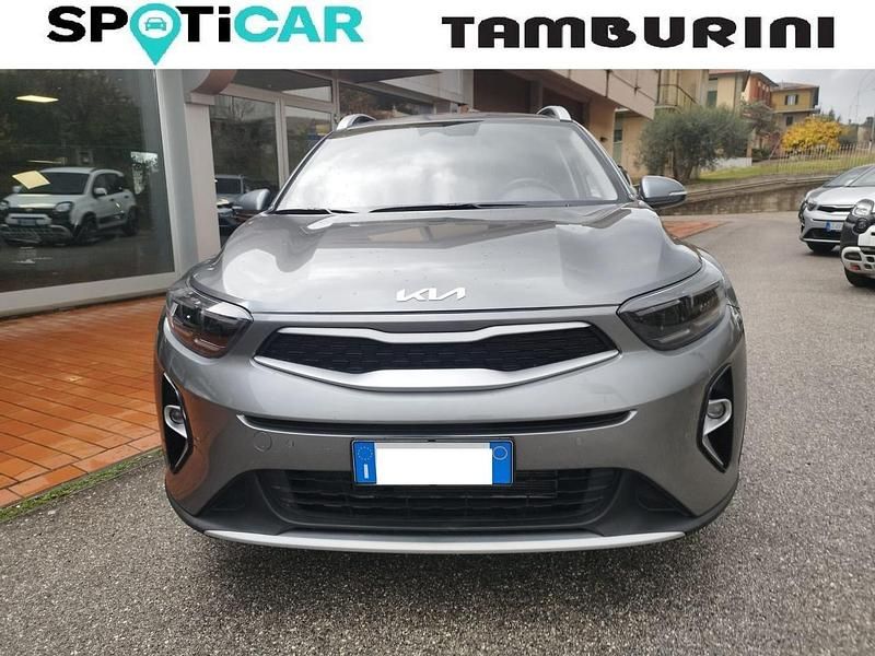Grigio Usata 2025 Kia Stonic Style SUV | 16.000 € (Buon prezzo) - Immagine 1/4
