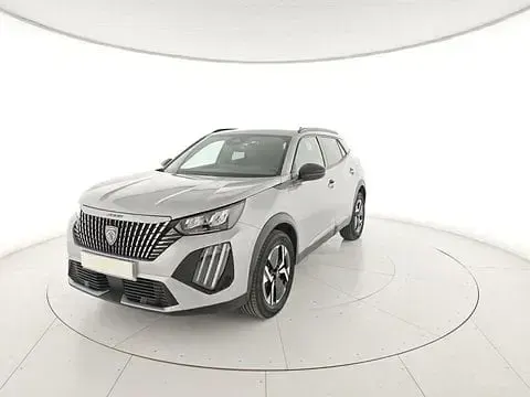 Usata Peugeot 2008 Allure 145 CV (106 kW) 2025 Argento SUV