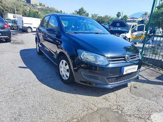 Usata VW Polo 95 CV (69 kW) 2013 Blu Berlina