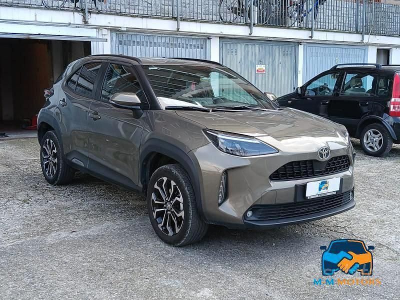 Usata Toyota Yaris Cross Trend 130 CV (95 kW) 2025 Marrone SUV