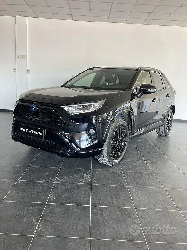 Usata Toyota RAV4 Hybrid Edition 218 CV (160 kW) 2022 Nero SUV