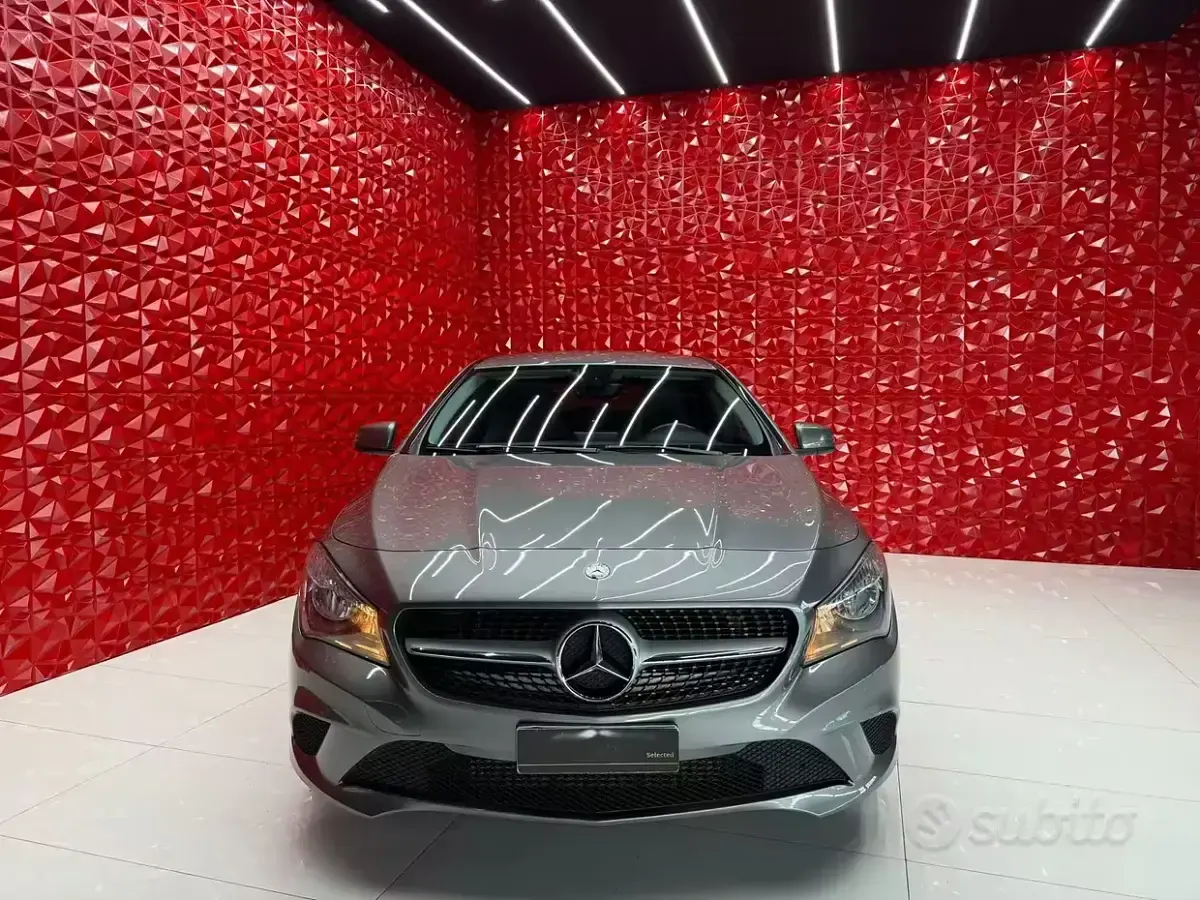 Usata Mercedes CLA200 Executive 136 CV (100 kW) 2014 Grigio Berlina