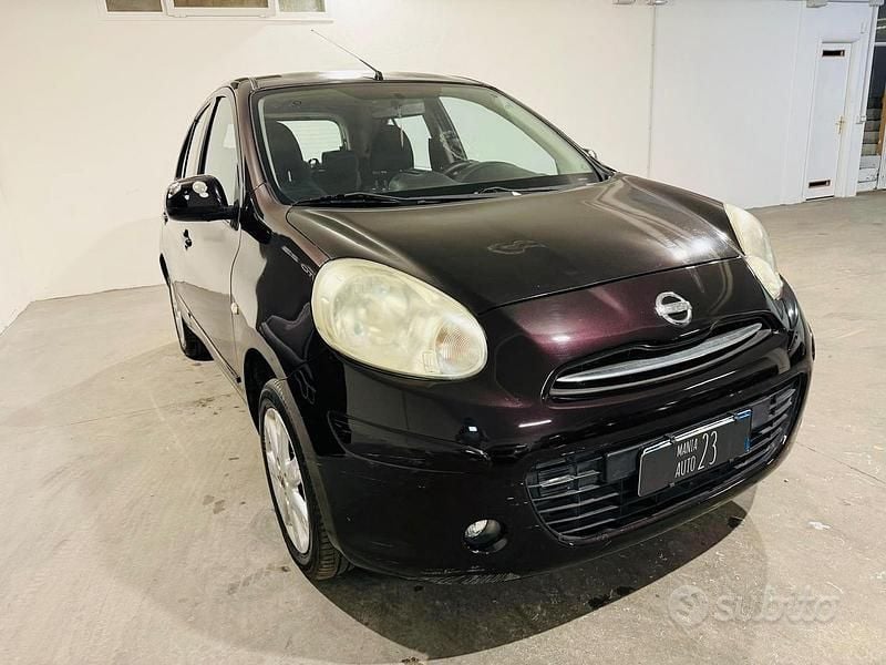 Usata Nissan Micra Tekna 80 CV (58 kW) 2012 Nero Berlina
