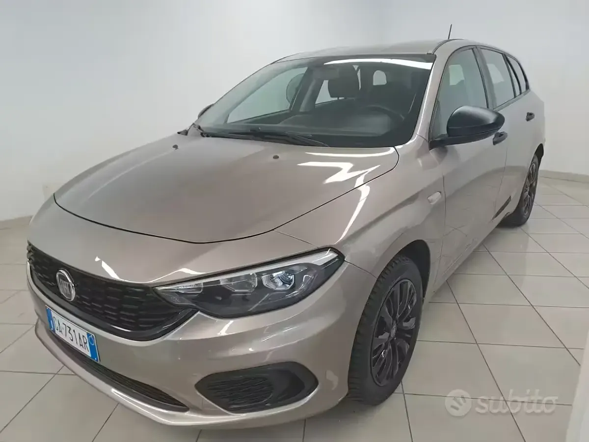 Usata Fiat Tipo Business 95 CV (69 kW) 2020 Marrone Station wagon