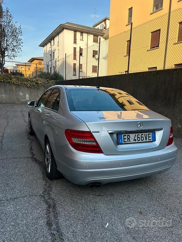 Usata Mercedes C180 120 CV (88 kW) 2013 Berlina