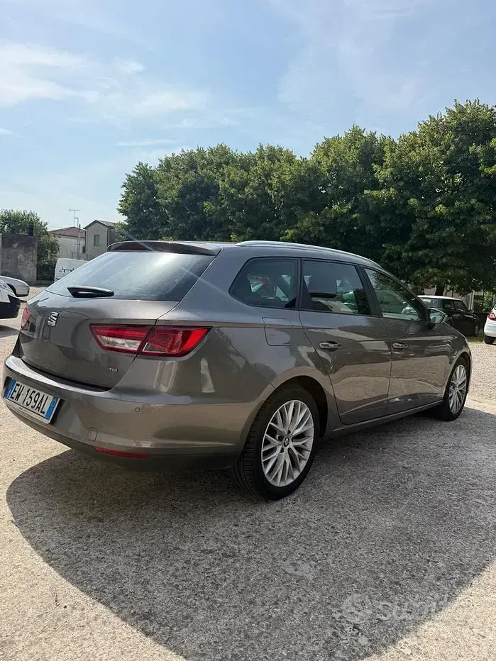 Usata Seat Leon ST Style 105 CV (77 kW) 2015 Grigio Station wagon